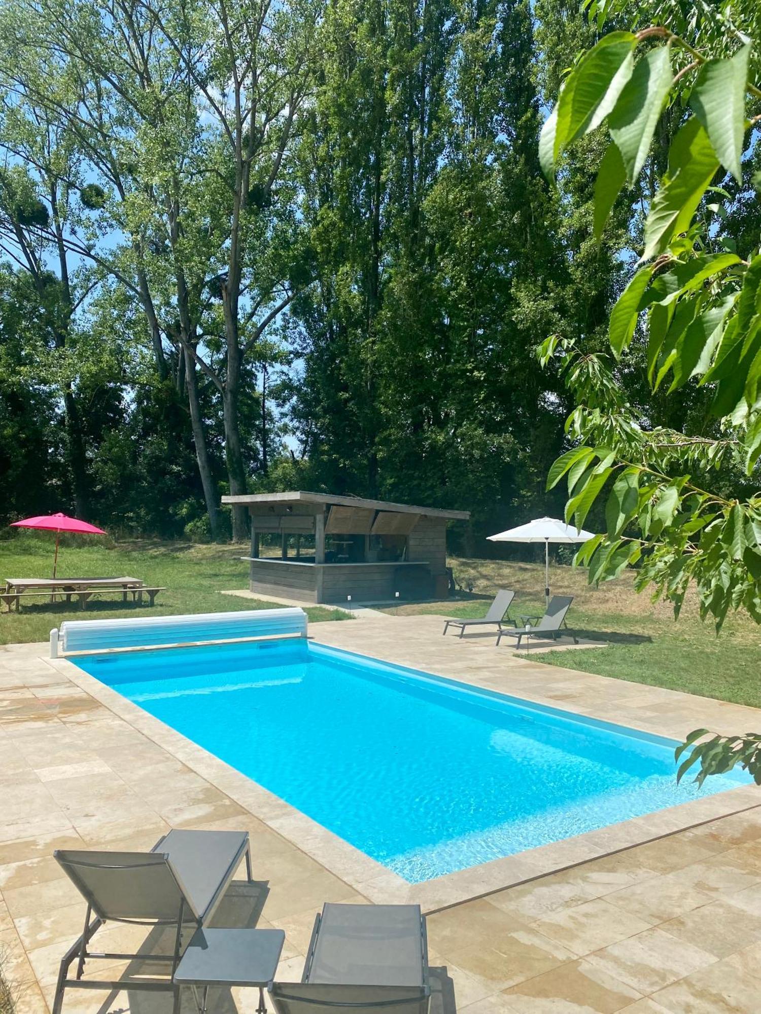 Le Domaine De Moroges Bed & Breakfast Bagian luar foto